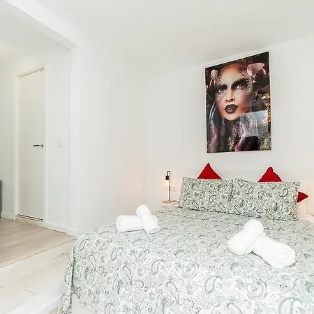Cabopino Port Modern 2 Bedroom Apartment Marbella