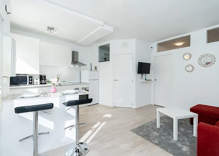 Cabopino Port Modern 2 Bedroom Apartamento